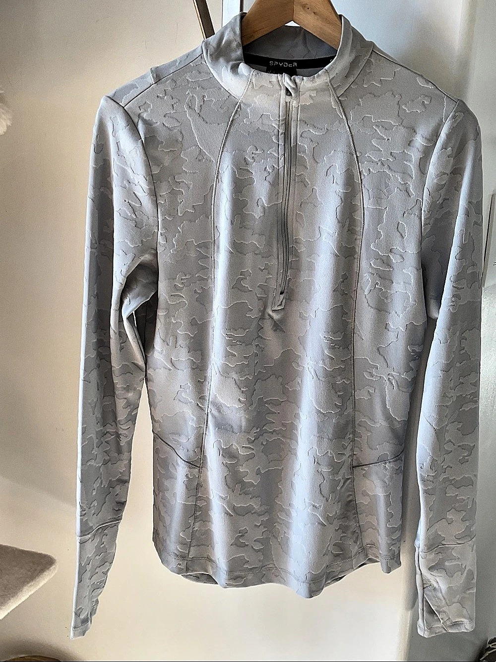 Spyder SP160CN Women's Abstract Zip Mock Neck Medium